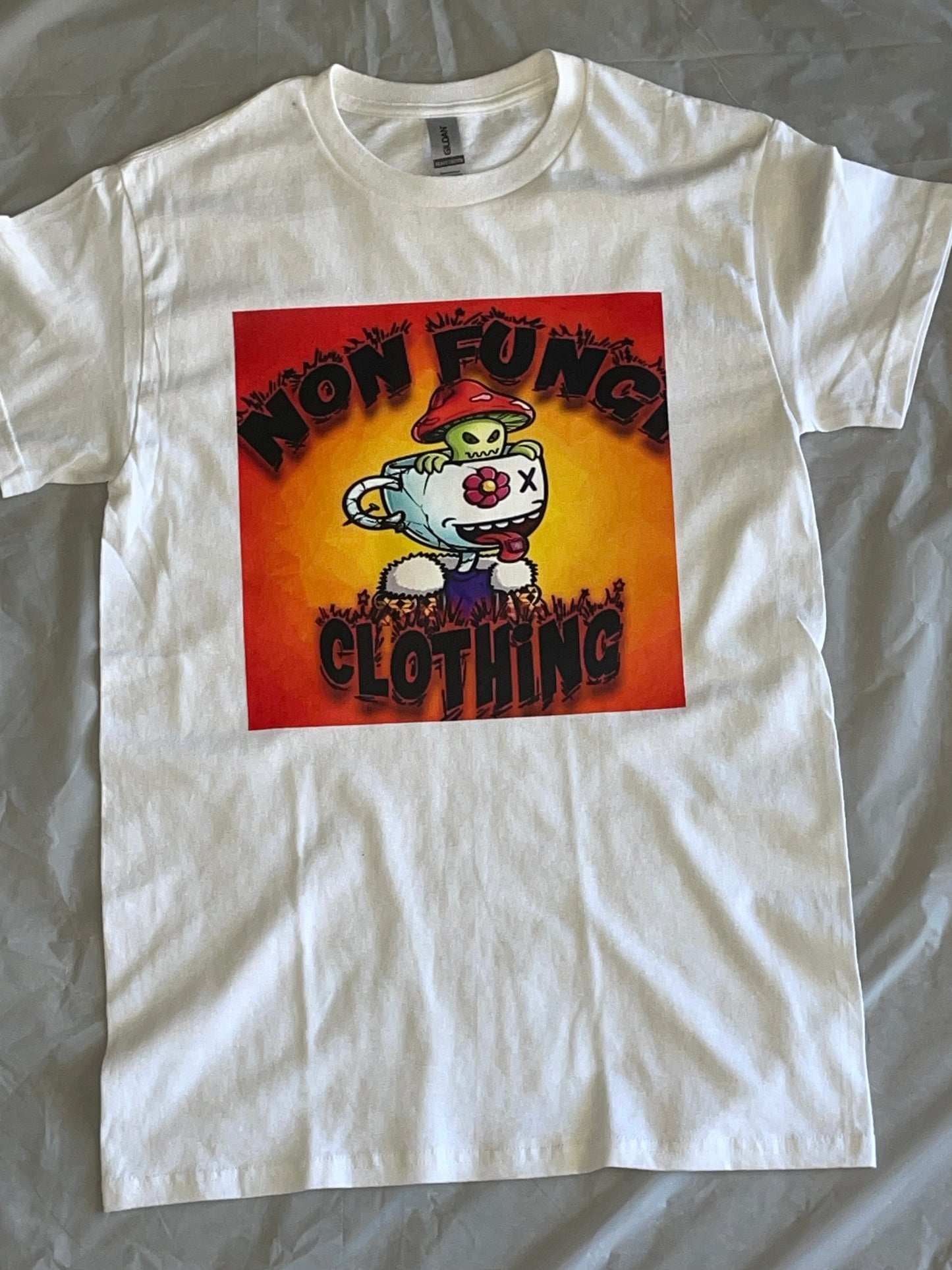 NON FUNGI STONER T-SHIRT