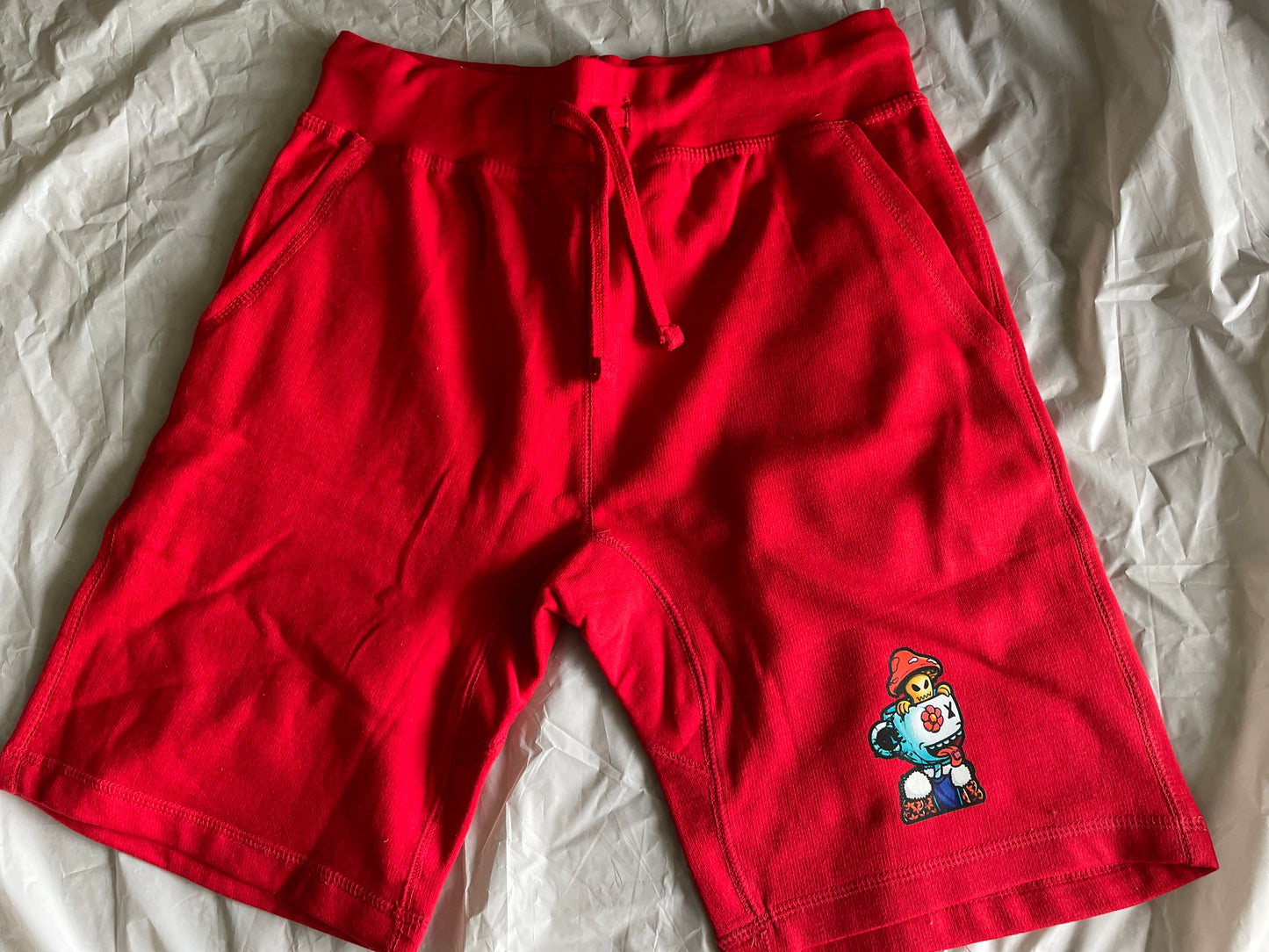 NON FUNGI LOGO SHORTS